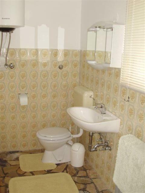 Tea1 Apartment พูลา ภายนอก รูปภาพ